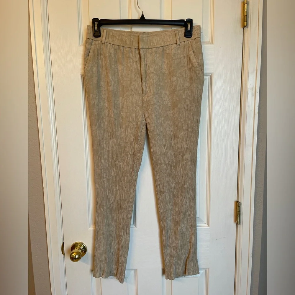 ZARA Textured Taupe Ankle Pants Women’s L Crinkle Fabric‎ Modern Spring